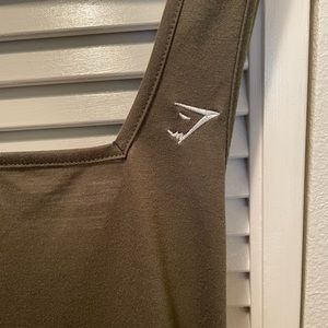 GYMSHARK XL tie back top.
